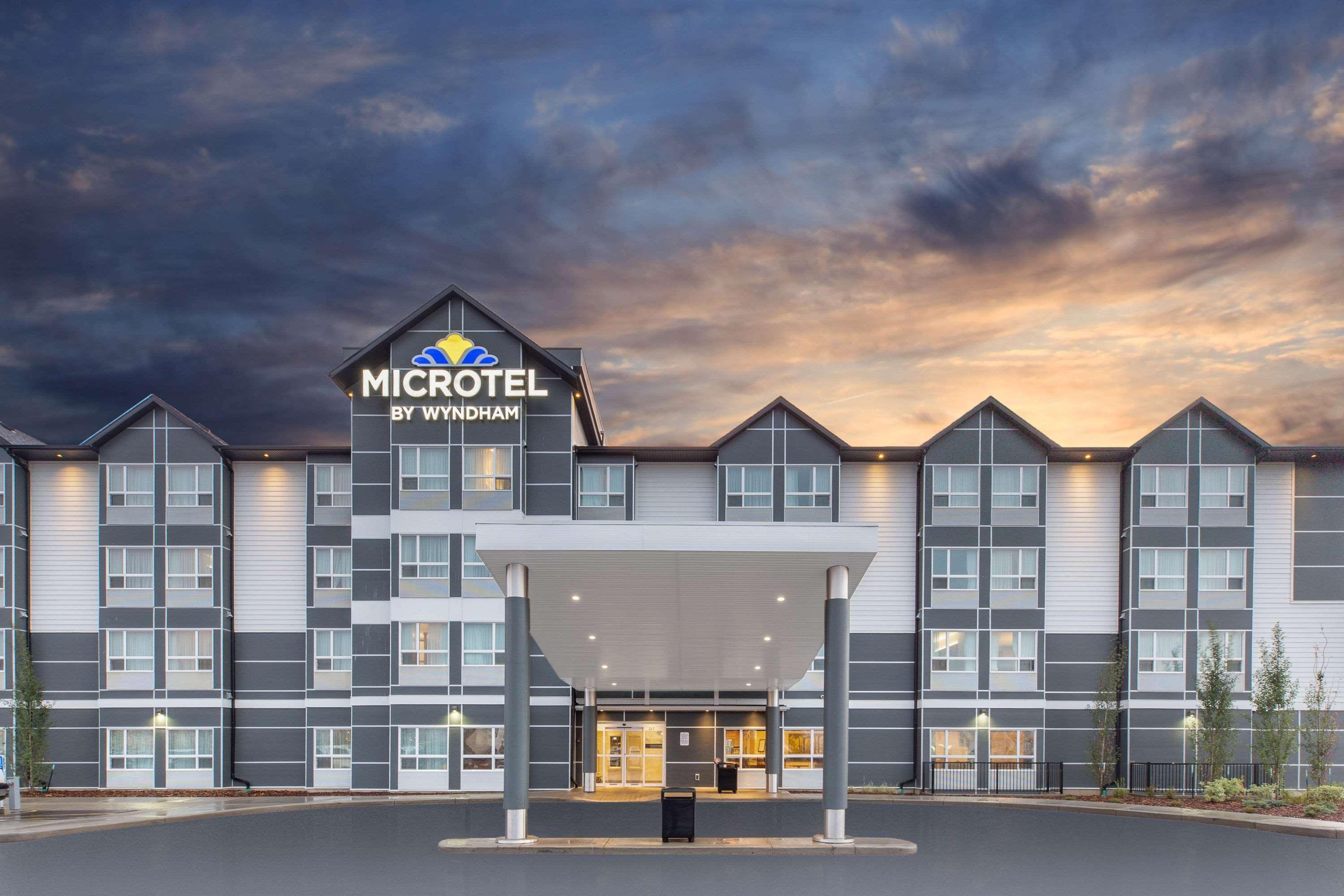 Microtel Inn & Suites By Wyndham Fort Mcmurray Exterior photo